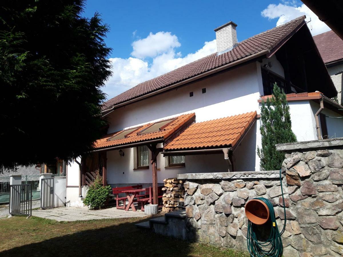 Cavoj Guest House Exterior photo
